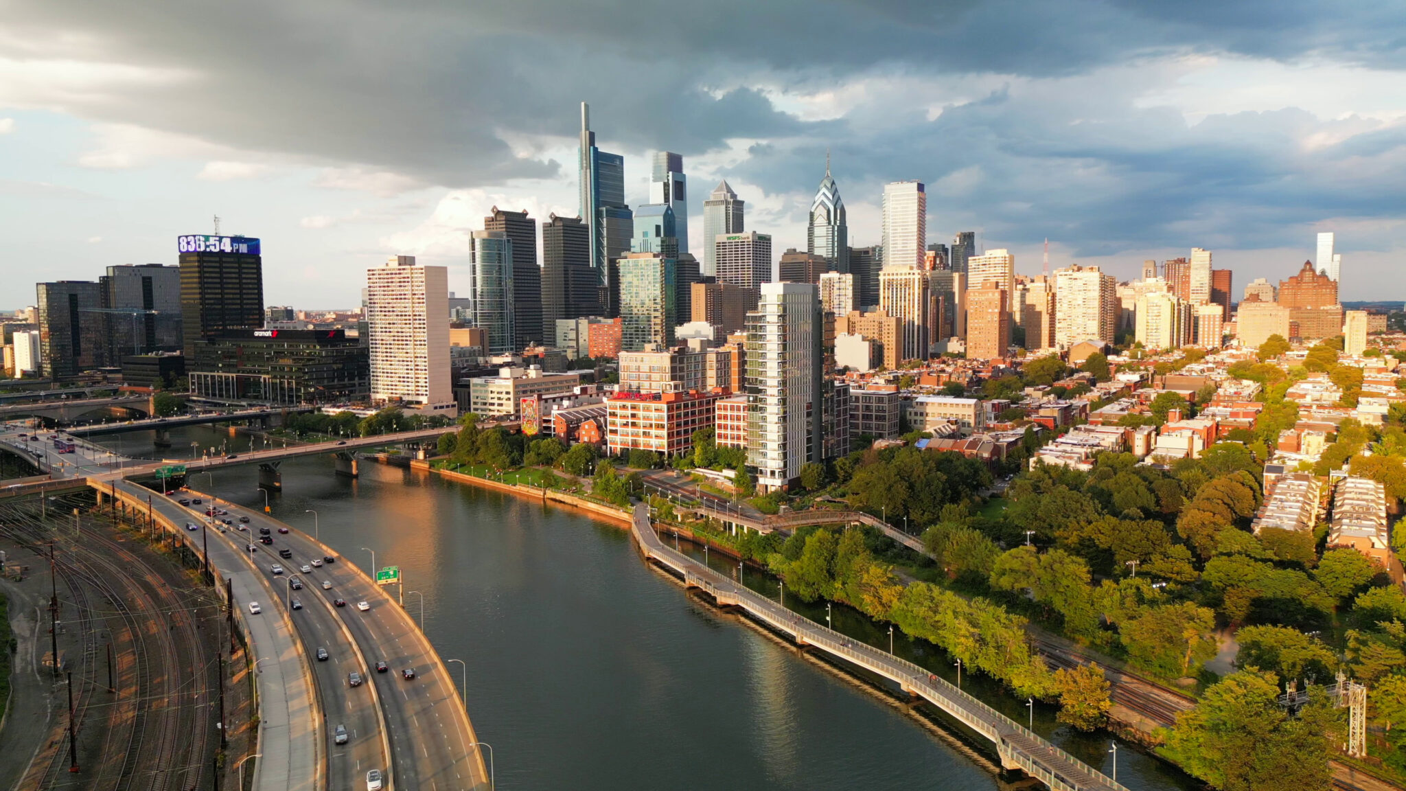 aerial-sunset-pan-view-of-the-philadelphia-skyline-SBI-349924101